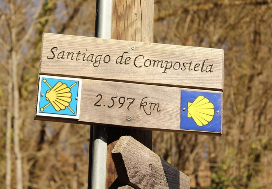 Pyhiinvaelluksella Espanjassa - Teillä ja poluilla kohti Santiago de Compostelaa -ilmaisluento